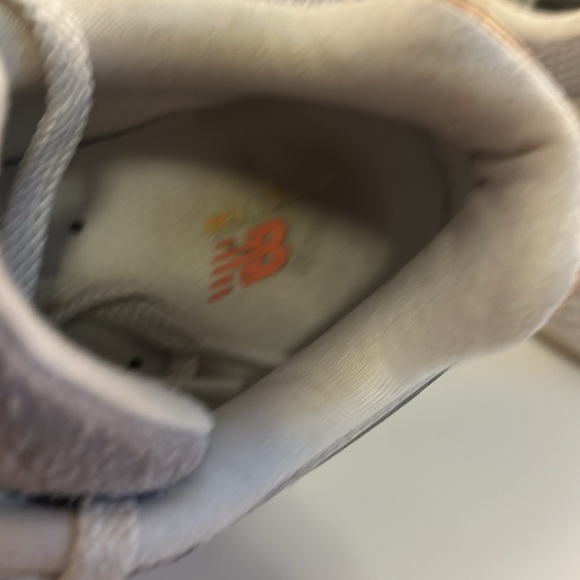 New Balance Men's 2002R Concrete Grey Athletic Workout Running Shoes Size 7 - Picture 7 of 9